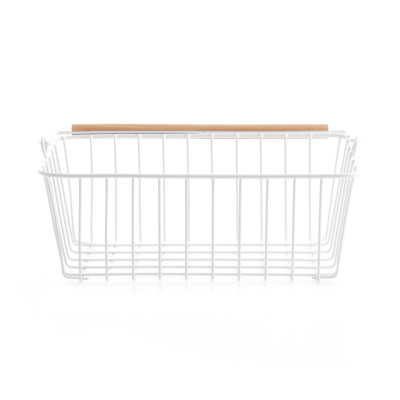 Giỏ kim loại  có tay cầm  bằng gỗ . Phân phối bởi Cobi Home.