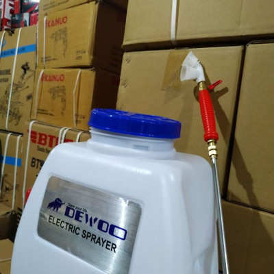 MÁY PHUN THUỐC - BÌNH PHUN THUỐC DEWOO 20L CHẠY ĐIỆN 12V DW-20M - HÀNG CHÍNH HÃNG