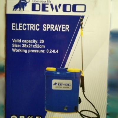 MÁY PHUN THUỐC TRỪ SÂU - BÌNH PHUN THUỐC CHẠY ĐIỆN 20 LÍT DEWOO DW-20C ( HÀNG CHÍNH HÃNG)