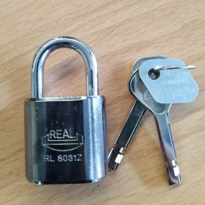RL8031Z Khóa treo chìa vuông Reallocks 30mm lõi an toàn chống dò mã 4000 mã chìa khác nhau