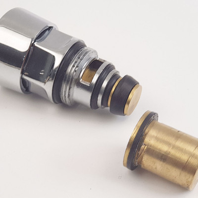 Van xả tiểu nhấn nam, chất liệu Đồng mạ Chrome Eurolife EL-XT140 (Trắng bạc)