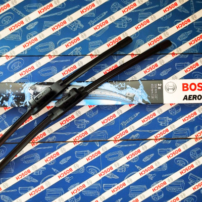 BỘ GẠT MƯA BOSCH AEROTWIN SET CHEVROLET COLORADO TRAIBLAZER (18X22)