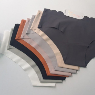 Combo 10 Quần Lót Nữ Vải Su Lượn Lưng Siêu Xịn Mềm Mịn 1033 - Giao Nhiều Màu, Chất Vải Trơn, Mát Lạnh, Ôm Sát Cơ Thể, Phù Hợp Với Nhiều Loại Trang Phục. 