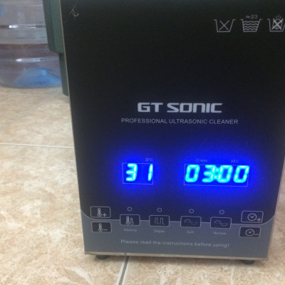 Bể rửa siêu âm GTsonic D2 – 2 lít, thiết bị làm sạch bằng sóng siêu âm công nghệ cao, loại bỏ dầu mỡ, bụi bẩn và cặn bám trong linh kiện điện tử, dụng cụ y tế, phòng thí nghiệm và sản xuất công nghiệp – Hàng chính hãng