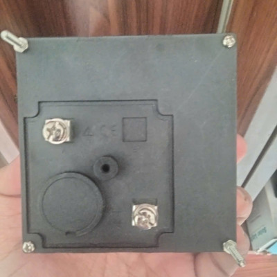 Đồng hồ đo điện áp BE-96-500V 96x96mm lắp tủ điện