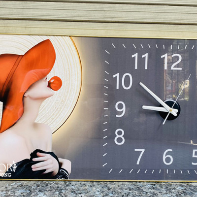 (ẢNH THẬT) Tranh đồng hồ tráng gương cô gái nghệ thuật bo viền vàng kèm đinh