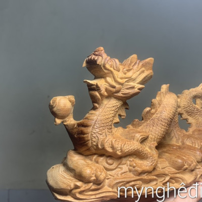 Tượng con rồng phong thủy cầu tài lộc bằng gỗ ngọc am thơm nức kt 20×11×9cm 