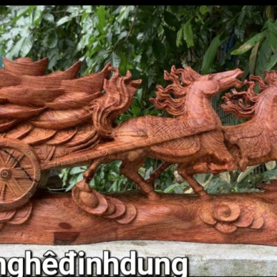 Tượng song mã kéo xe vàng phong thủy cầu tài lộc bằng gỗ  ngọc am thơm nức kt  60x26x15cm 