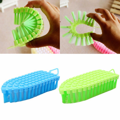 Bộ 2 bàn chải nhà tắm , Bàn chải uốn cong giúp vệ sinh trên mọi bề mặt dễ dàng PaKaSa - Giao màu ngẫu nhiên