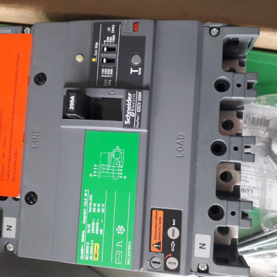 | CHÍNH HÃNG | Cầu dao EZCV250H4200 Schneider bảo vệ dòng rò 4P 200A - Icu 36kA, có chỉnh dòng rò