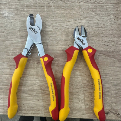 Bộ Kìm cắt cáp 43662 và Kìm cắt Wiha 43340 cách điện 1000V.