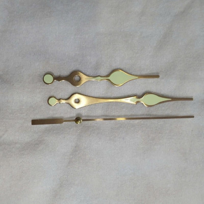 Kim Đồng Hồ Treo Tường Dạ Quang K8096-V – Phát Sáng Ban Đêm, Nhôm Dập Cứng Cáp, Dài 11.7cm