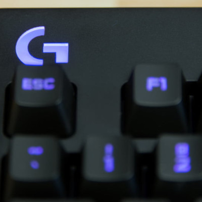 Bàn phím game có dây Logitech G213 Prodigy RGB Lightsync - Hàng chính hãng