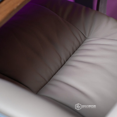 Ghế giám đốc Nghiafurniture Master Pro 02, Da bò, Thiết kế công thái học, tích hợp pin, sạc usb