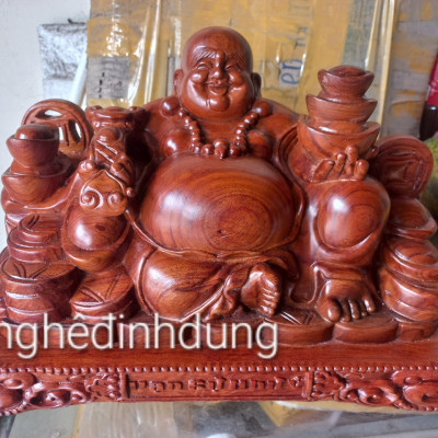 Tượng phật di lặc phong thủy để bàn tiếp khách bằng gỗ hương đá kt 50×28×26cm 