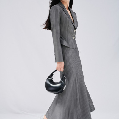 Set áo vest dáng lửng ôm và chân váy đuôi cá EMMA hàng thiết kế cao cấp WHITE CHIC