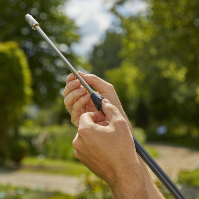 Bình xịt áp suất 12 lít Gardena