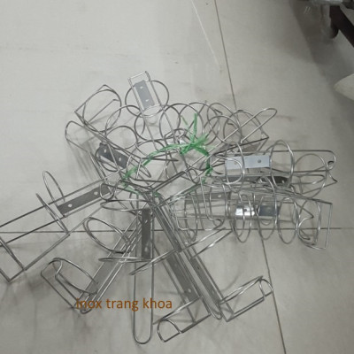 Giá inox để chai, lọ sát khuẩn