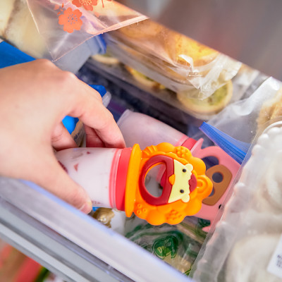 Túi nhai ăn dặm chống hóc silicon kèm gặm nướu và nắp làm kem cho bé Marcus & Marcus, từ 6 tháng - Marcus