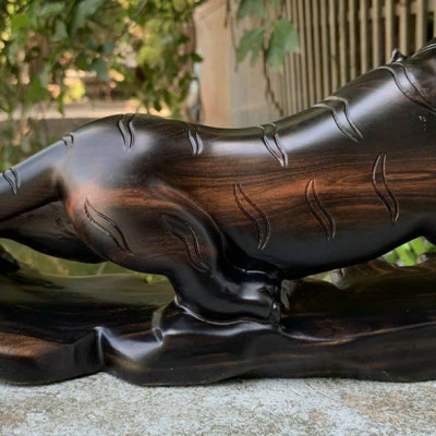 Tượng con hổ phong thủy bằng gỗ mun hoa kt 40cm 