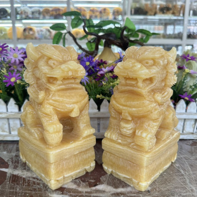 Cặp tượng Kỳ Lân phong thủy đá ngọc Hoàng Long - Cao 20 cm