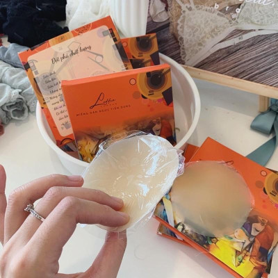 Miếng dán ngực silicon