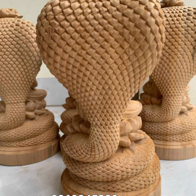 Tượng thần rắn bảo vệ đức phật xông trầm  bằng gỗ ngọc am kt cao 30×11×10cm 