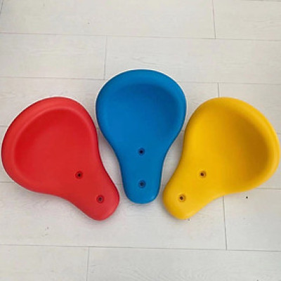 ghế bập bênh ngoài trời