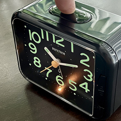 Đồng hồ Rhythm CRA839WR02 Kt 12.6 x 10.1 x 6.0cm, 195g Vỏ nhựa