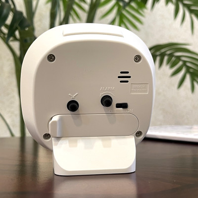 Đồng hồ Rhythm 8RE674WR03 – Kt 10.0 x 10.3 x 5.7cm, 110g. Vỏ nhựa, dùng PIN