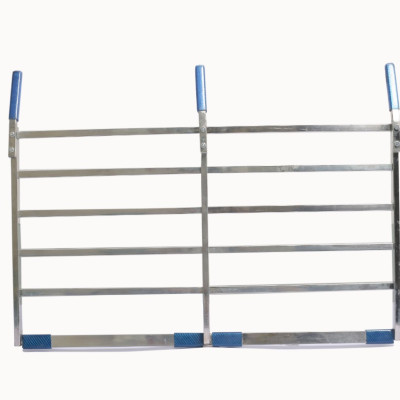 CẦU ĐI XE MÁY INOX . kt 46x80 cm