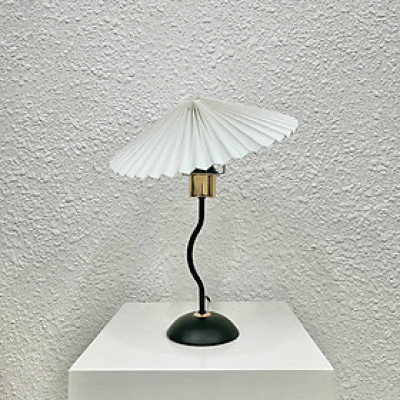 Đèn bàn decor studio đèn ngủ trang trí kiểu sóng lượn Hàn Quốc màu đen DBK008D