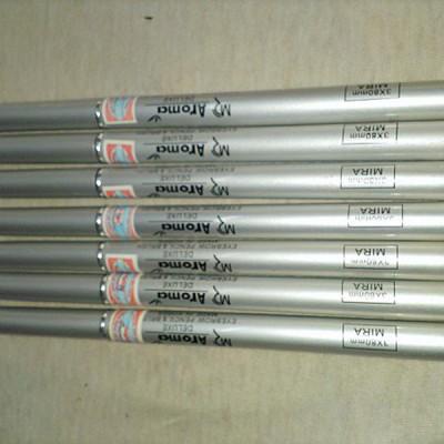 Chì vẽ mày sắc nét Aroma Eyebrow Pencil Hàn Quốc No.11 Balck tặng kèm móc khoá