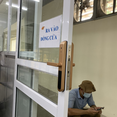 Khóa cửa nhôm điện tử Kitos KT-AL32