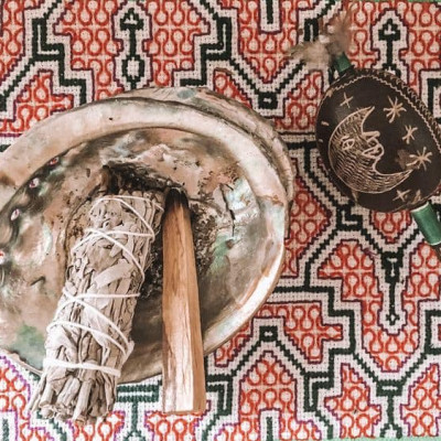 Combo 1 bó tuyết tùng 10cm và 1 thanh palo santo trắc xanh 10cm 5gr (Combo05)