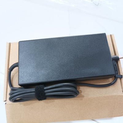 Sạc 20V 12A 240W ADAPTER FIT MSI KATANA 15 B12VGK-082US 4.5mm TIP hàng nhập khẩu