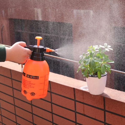 Bình xịt phun sương tưới cây, bình áp suất nén khí 2 lít, màu giao ngẫu nhiên- hàng chính hãng