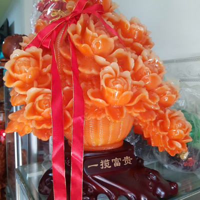 Tượng Bình Hoa Mẫu Đơn Đỏ Cam Mới To Dây Đỏ May Mắn Quá Hoành Tráng Đẹp Lắm Size Cao 55cm Ngang 48cm Sâu 31cm biểu tượng sự Hưng Thịnh , thịnh vượng, phồn vinh, Giàu Sang , Phú Quý, Giàu Sang , Phú Quý trưng phòng khách nhà công công quà tặng ý nghĩa ạ