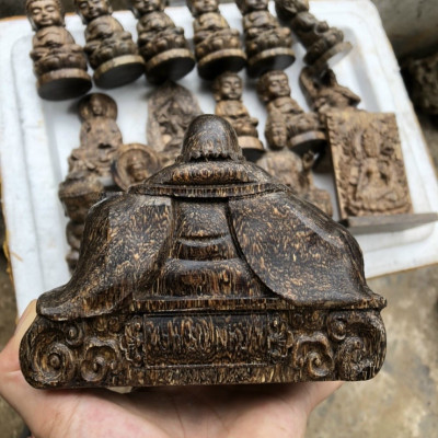 Tượng phật Di Lặc phong thủy gỗ trầm hương sánh chìm để bàn làm việc, taplo xe ô tô, xe hơi