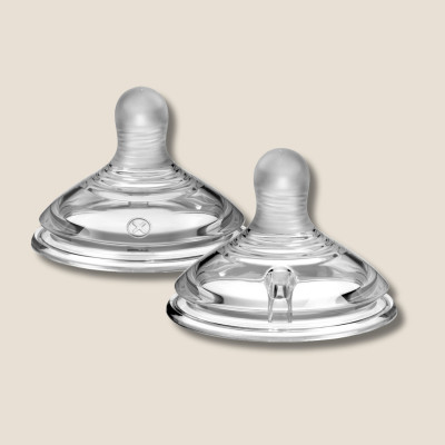 Núm Ty Silicon Siêu Mềm Tự Nhiên Cho Bé Tommee Tippee Natural Start Vari Flow Từ Sơ Sinh (Vỉ Đôi)