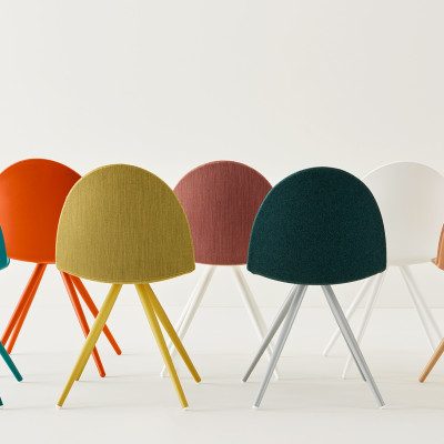 Ghế ăn Italia sang trọng màu vàng mustard Ghế tiếp khách showroom văn phòng thân nhựa PP chân thép sơn Dining Chairs at HCM City CAMEL-S5 – Nội thất CAPTA