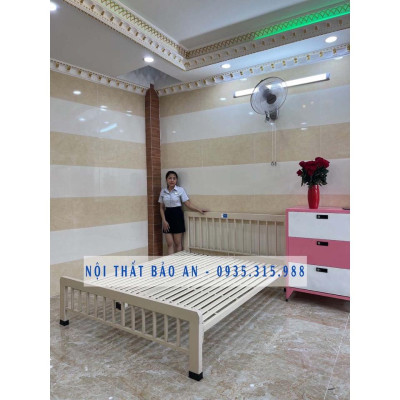 Giường sắt ngủ hộp vuông 4x8 - nhiều màu - kích thước 1m8x2m - giá rẻ bền đẹp