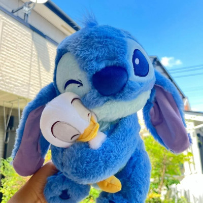 Thú nhồi bông Stitch ôm vịt đáng yêu - Size 22cm - Gồm 1 Stitch và Một Bé Vịt Rời Cute