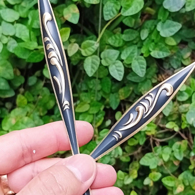 Kim đồng hồ treo tường 3D, hoạ tiết, hoa văn nổi độc- lạ mã 3813