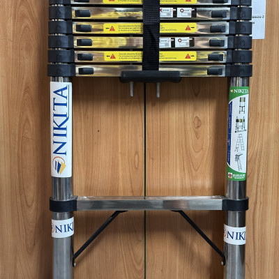 Thang inox rút đơn Nikita, sản phẩm mới 2013, chân chống trượt an toàn, rút gọn dễ  di chuyển