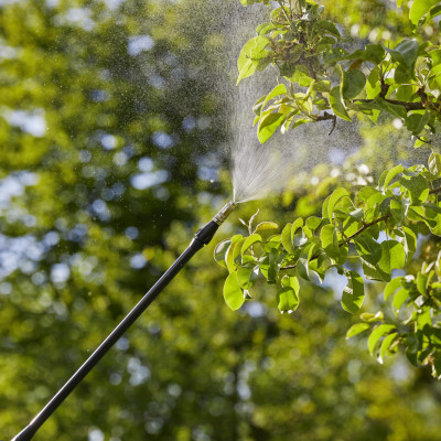 Bình xịt áp suất 12 lít Gardena