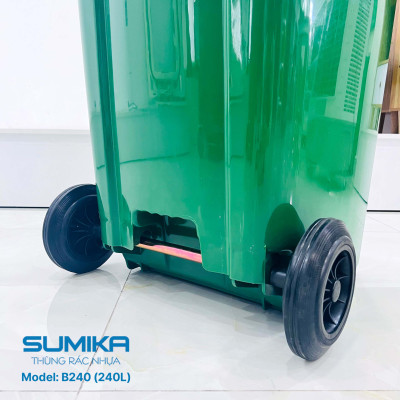 Thùng rác nhựa công cộng SUMIKA B240, dung tích 240L, có bánh xe