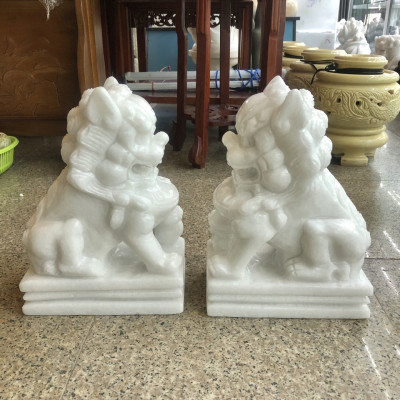 Cặp Kỳ Lân phong thủy gác cổng đá cẩm thạch trắng - Cao 30 cm