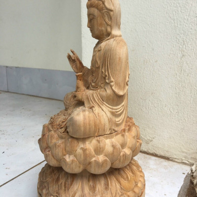 Tượng phật bà quan thế âm bồ tát bằng gỗ ngọc âm thơm phức kt cao 30×15×15cm