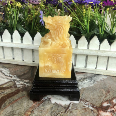 Ấn Rồng phong thủy đá ngọc Hoàng Long - Cao 10 cm